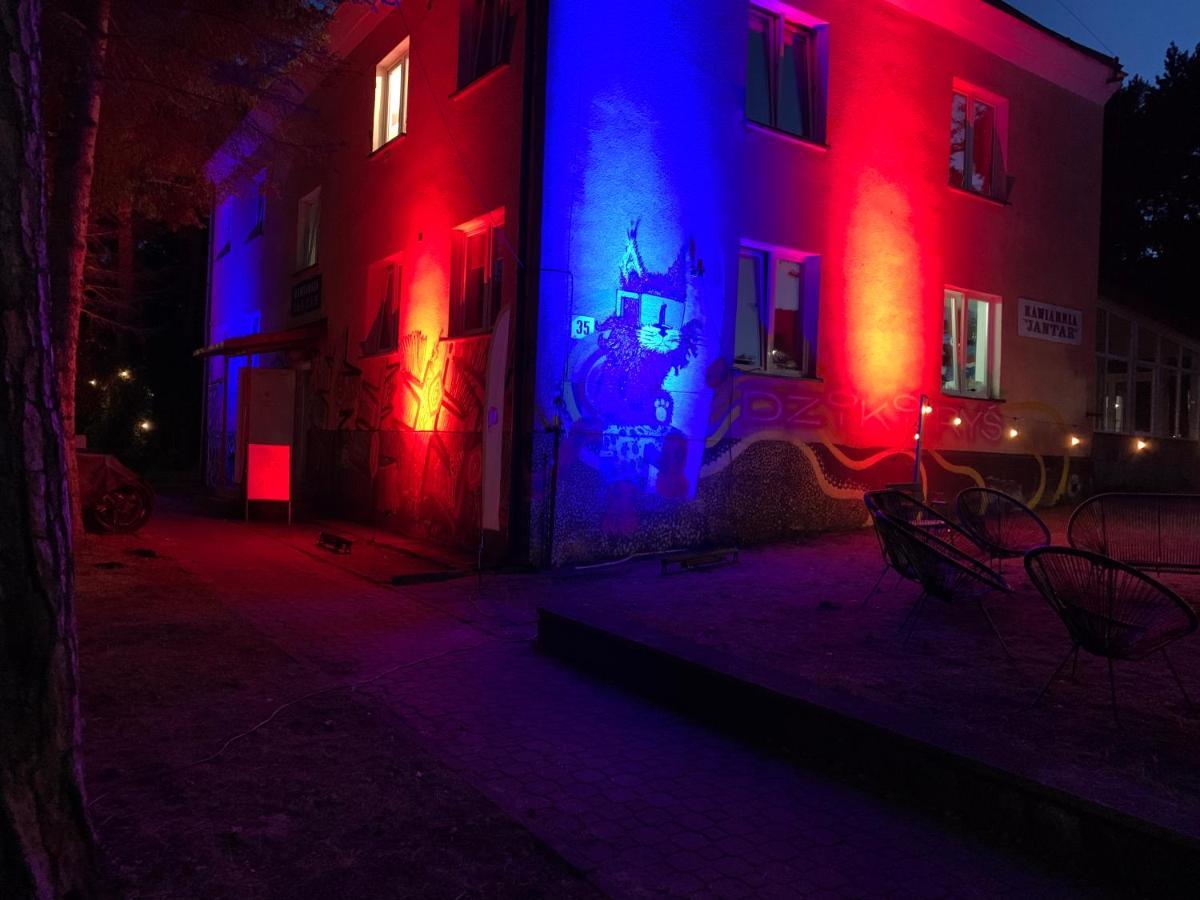 Przyczepy Kempingowe Vip - Osrodek Na Klifie Village - Hel Helska 11 المظهر الخارجي الصورة